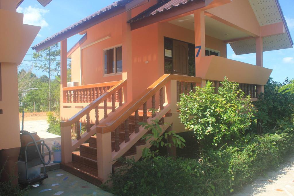 Baan Mek Lom Hotel Khao Lak Buitenkant foto
