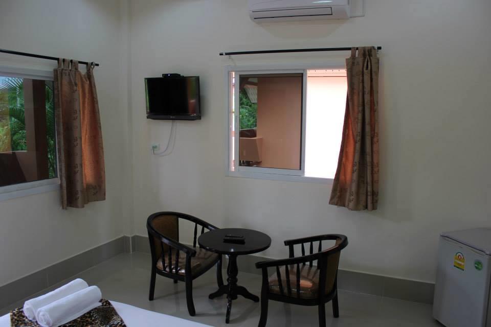 Baan Mek Lom Hotel Khao Lak Buitenkant foto