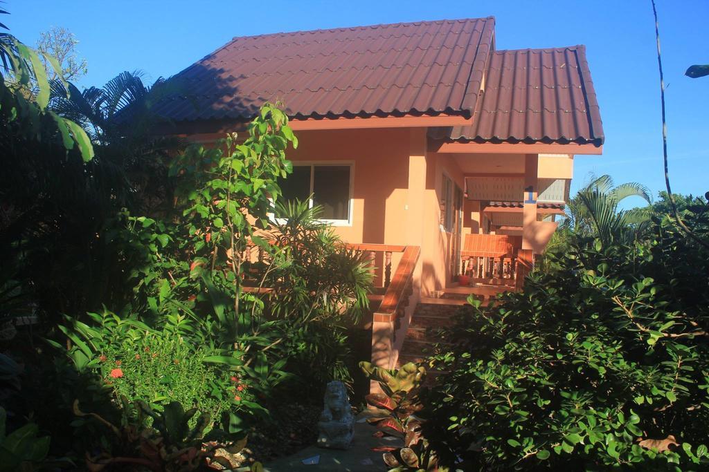 Baan Mek Lom Hotel Khao Lak Buitenkant foto