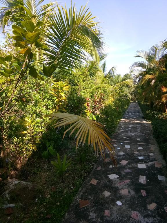 Baan Mek Lom Hotel Khao Lak Buitenkant foto
