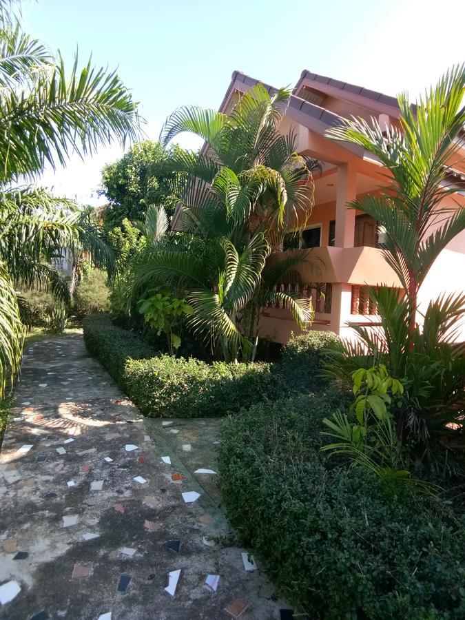 Baan Mek Lom Hotel Khao Lak Buitenkant foto